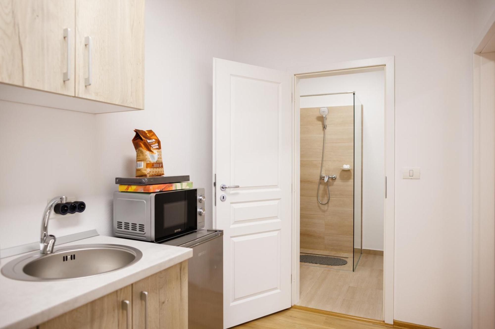 Studio In Old Town'S 1752 Hotel Timisoara Bagian luar foto
